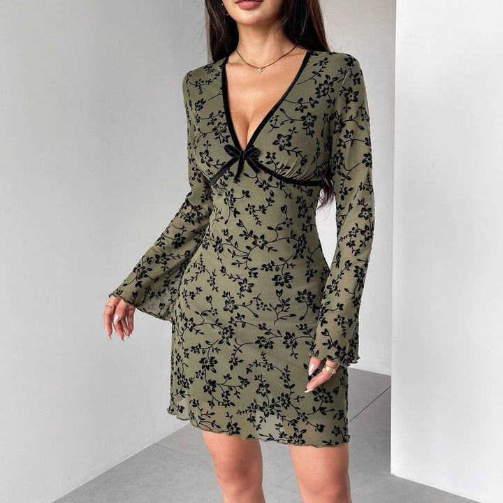 Damen nan tailliertes Netzstoff-Minikleid mit Samtflock-Blütenmuster, tiefem V-Ausschnitt und Schleifenapplikation Drune
