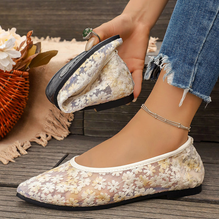 Damen Flache spitze Ballerinas aus besticktem Mesh mit floralem Muster und gepolstertem Fußbett Drune