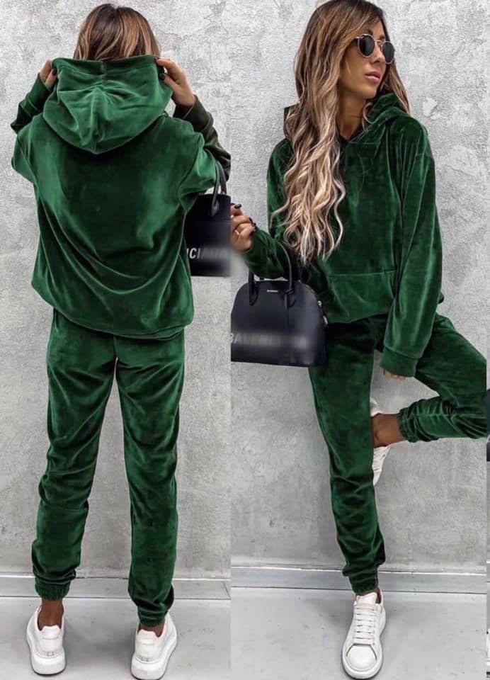 Damen Velours-Lounge-Set mit kuscheliger Kapuzenpullover und schmal zulaufender Jogginghose Drune