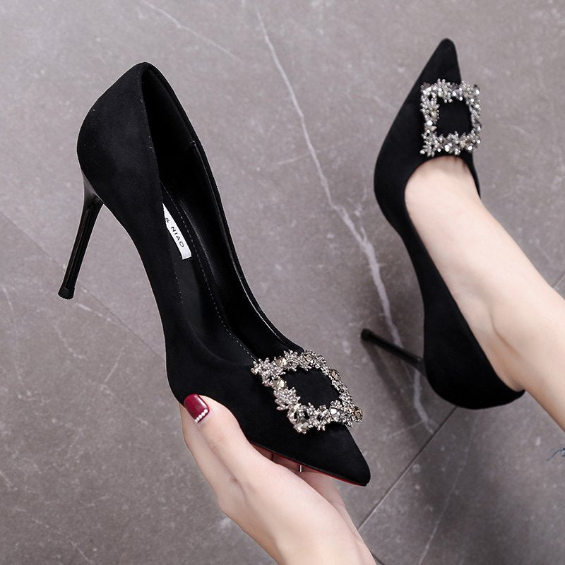 Damen Stiletto-Pumps mit spitzer Zehenpartie und funkelnder Strass-Applikation Drune