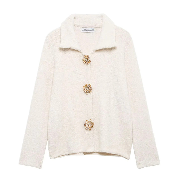 Damen nan kurze Bouclé-Teddyjacke mit dekorativen Blumenknöpfen, Hemdkragen und kastigem Schnitt Drune