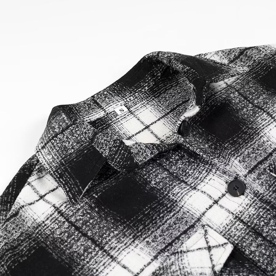 Damen Longline-Karo-Überhemd mit Oversize-Schnitt und aufgesetzten Pattentaschen Drune