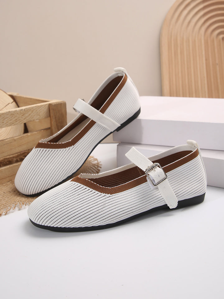 Damen Ballerinas mit verstellbarem Riemen und strukturiertem Obermaterial Drune
