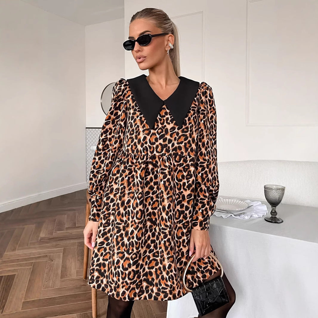 Damen Minikleid mit Leo-Print und auffälligem Kragen Drune