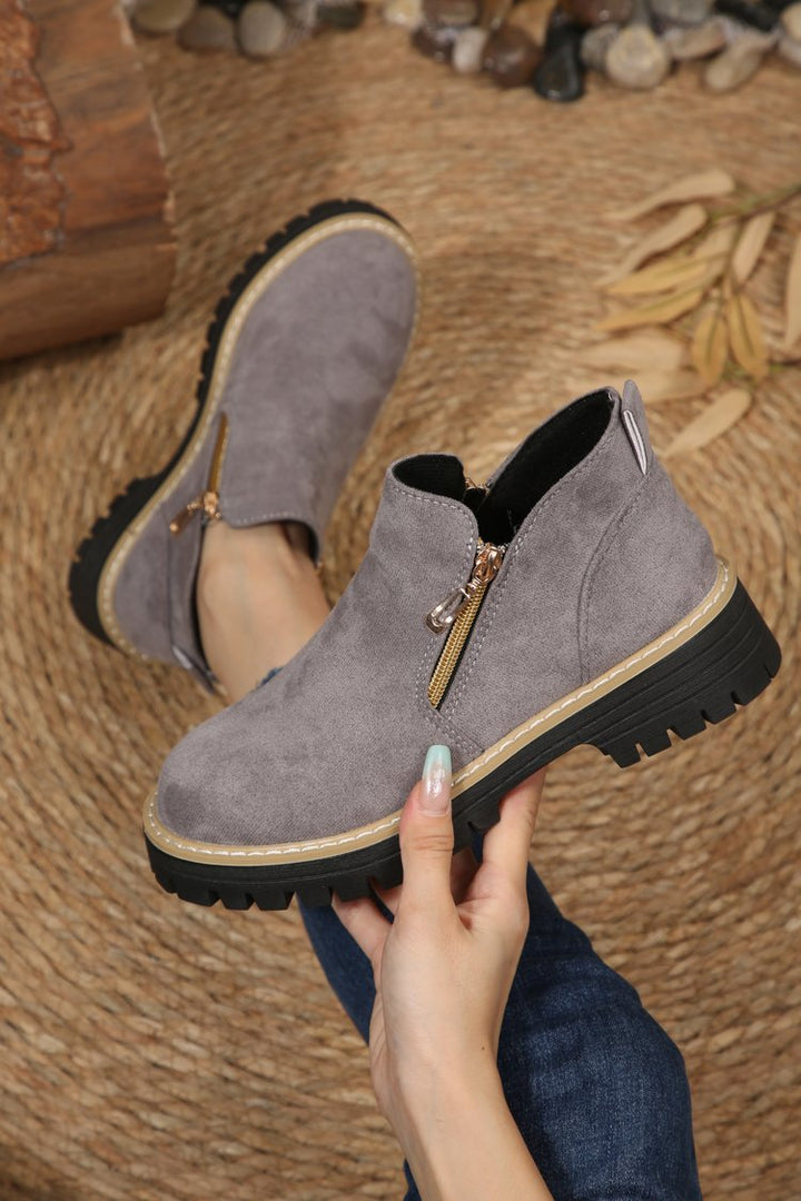 Damen Kurzschaft‑Stiefelette mit grober Profilsohle und seitlichem Reißverschluss Drune