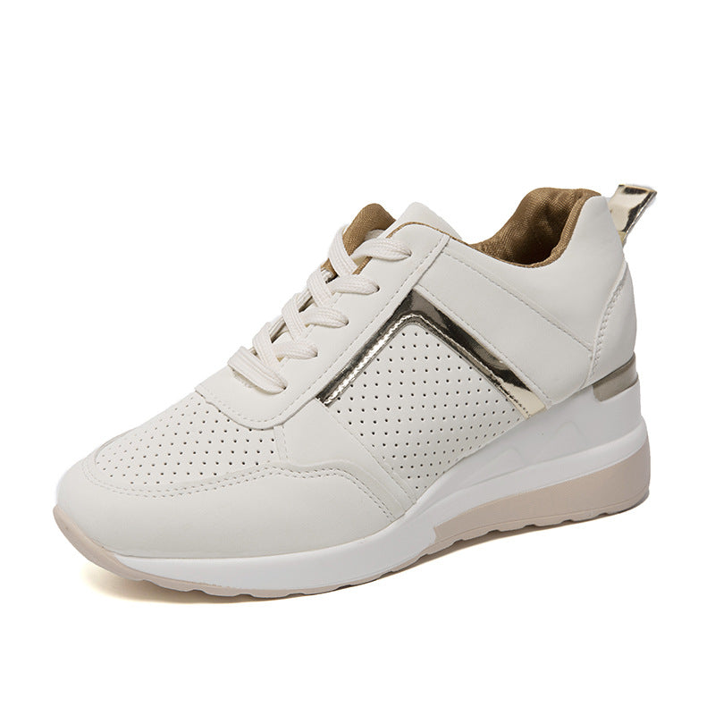 Damen  Keil‑Sneaker mit perforiertem Microfaser‑Upper, gepolsterter Fersenkappe und rutschfester Profilsohle Drune