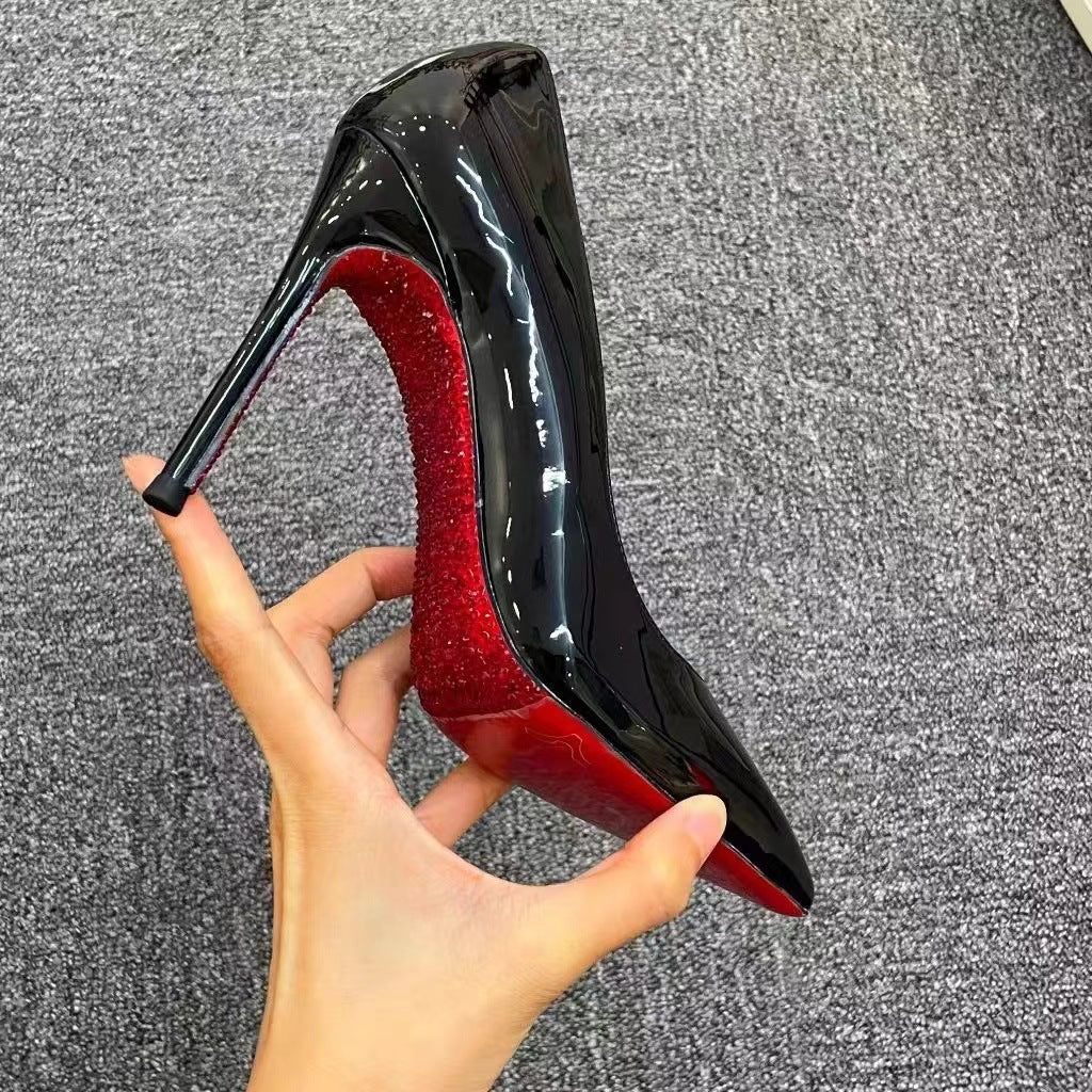 Damen Elegante Lack-Pumps mit spitz zulaufender Silhouette und Stiletto-Absatz Drune