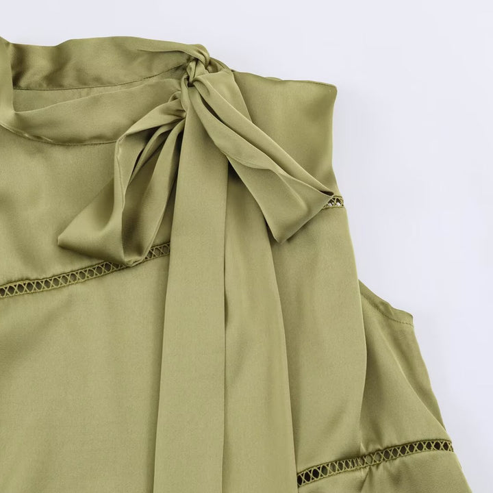 Damen Ärmellose Seidenoptik-Bluse mit Schleifenkragen und Spitzeneinsätzen Drune