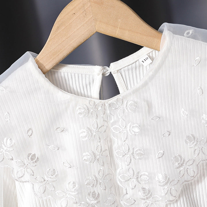 Mädchen Bluse mit transparenten Puffärmeln und floralem Spitzenbesatz Drune