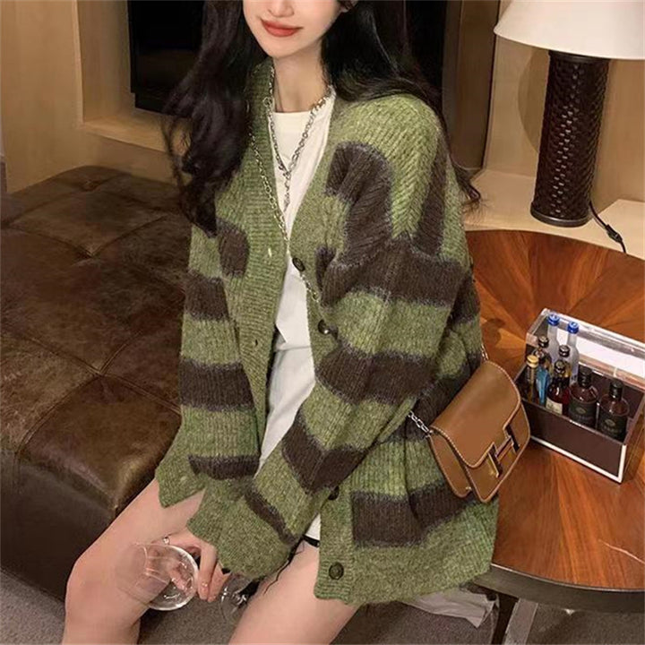 Damen Grobstrickjacke mit modischem Streifenmuster und lässigem Schnitt Drune