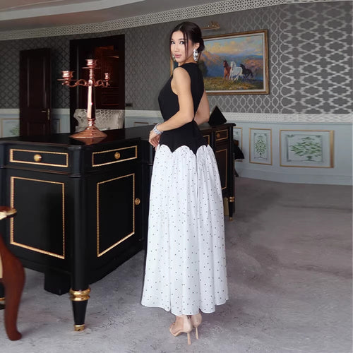 Damen elegantes Maxikleid mit gepunktetem Rockteil und tailliertem Oberteil Drune