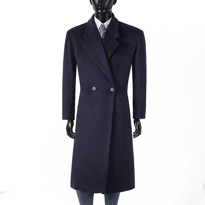 Herren Maxilanger Wollmantel im minimalistischen Schnitt mit schmalem Revers und seitlichen Eingrifftaschen Drune