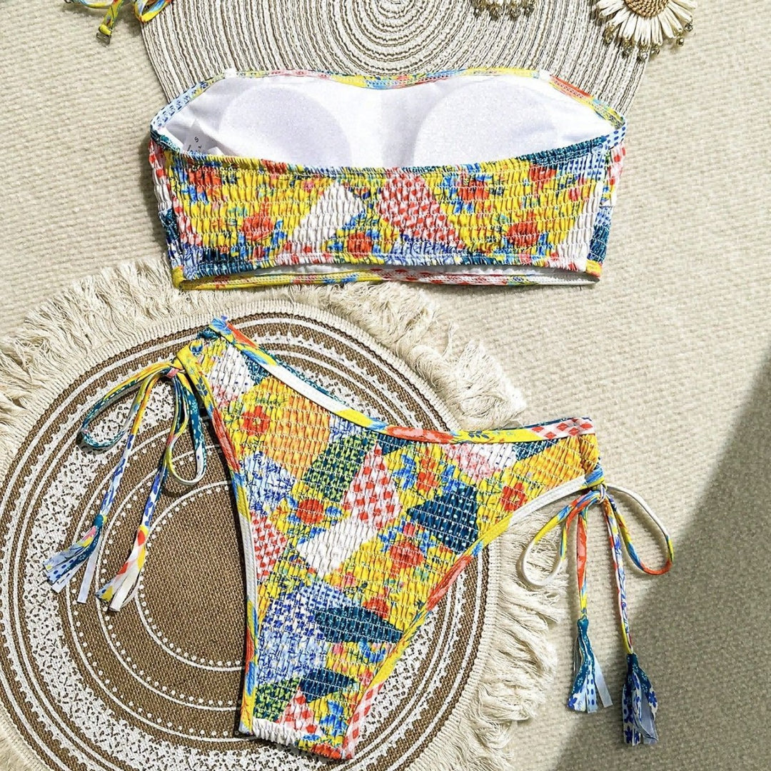 Damen Bandeau-Bikini mit verspieltem Design und seitlichem Bindeband Drune