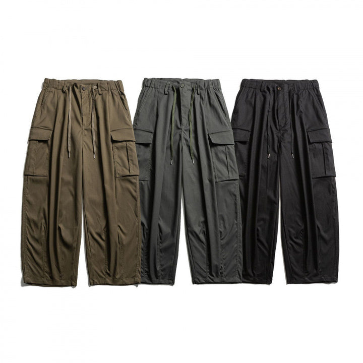Herren Cargo-Hose im Baggy‑Schnitt mit Kordelzug und großen Pattentaschen Drune