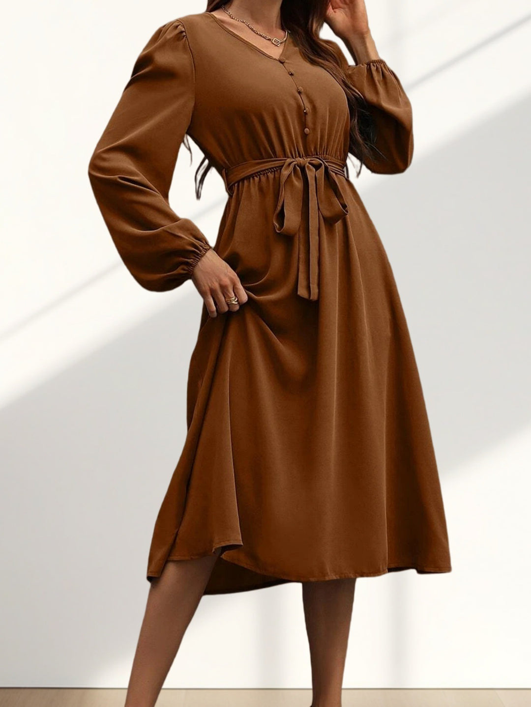 Damen Midikleid mit Taillengürtel und Knopfdetails Drune