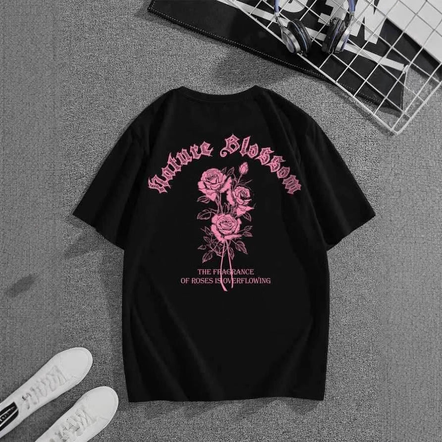 Damen T-Shirt mit floralem Motiv und kreativem Schriftzug Drune