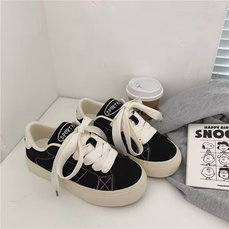 Damen Sportliche Sneakers aus hochwertigem Wildleder mit bequemen Schnürdetails Drune