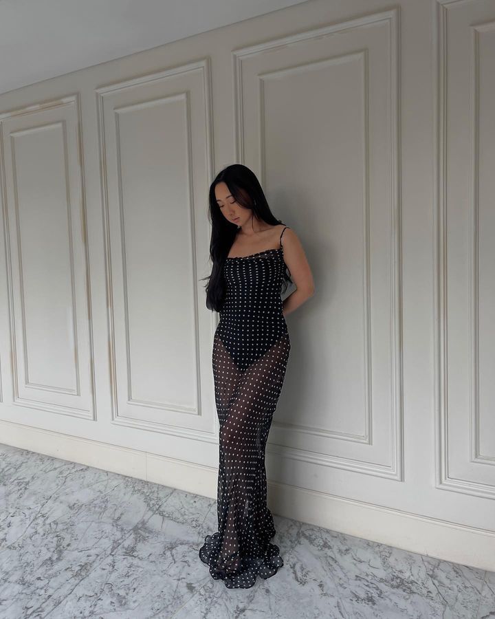 Damen transparenter Maxi-Kleid mit gepunktetem Design und verführerischen Rüschendetails Drune