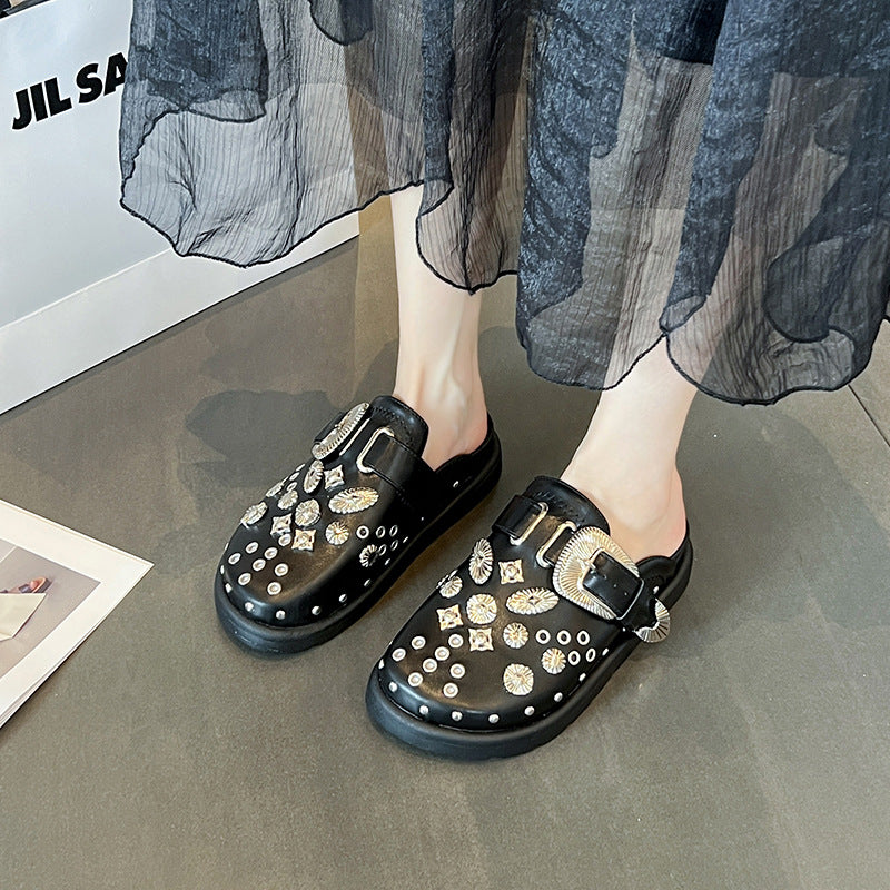 Damen Leder-Plateau-Mules mit Zierösen und dekorativer Schnallen-Applikation Drune