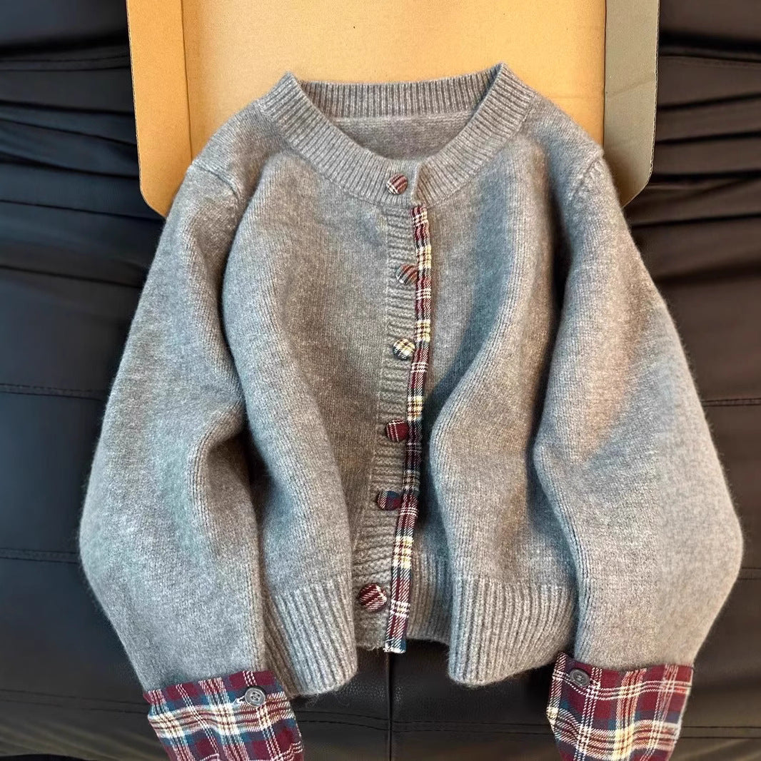 Damen Strickjacke mit Kontrastkragen und dekorativen Knöpfen Drune