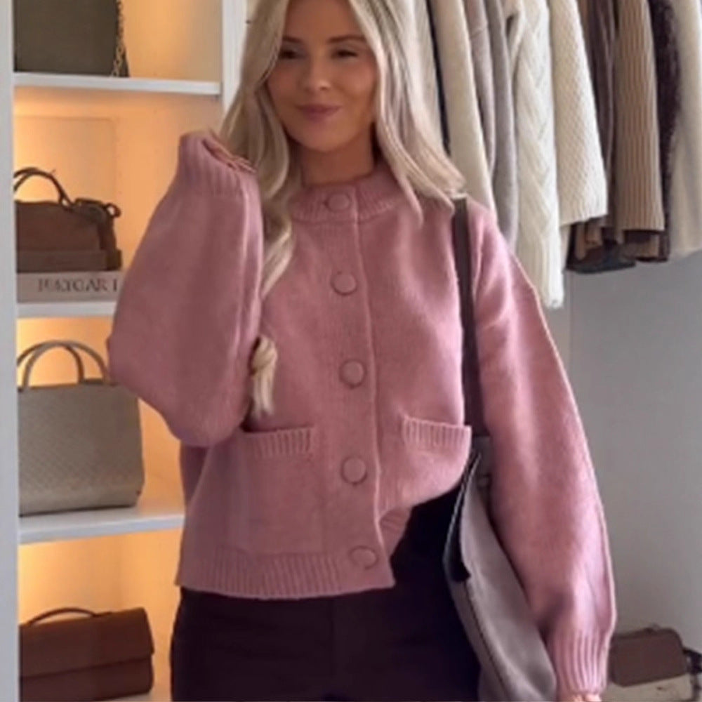 Damen Grobgestrickte Cropped-Strickjacke mit runden Druckknöpfen und oversized Ärmeln Drune