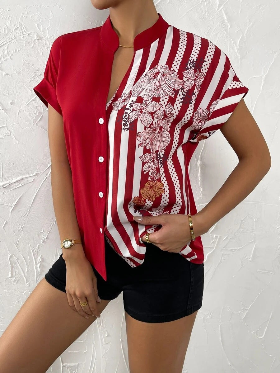 Damen Kurzarmbluse mit Stehkragen und asymmetrischem Streifen‑Blumenprint Drune