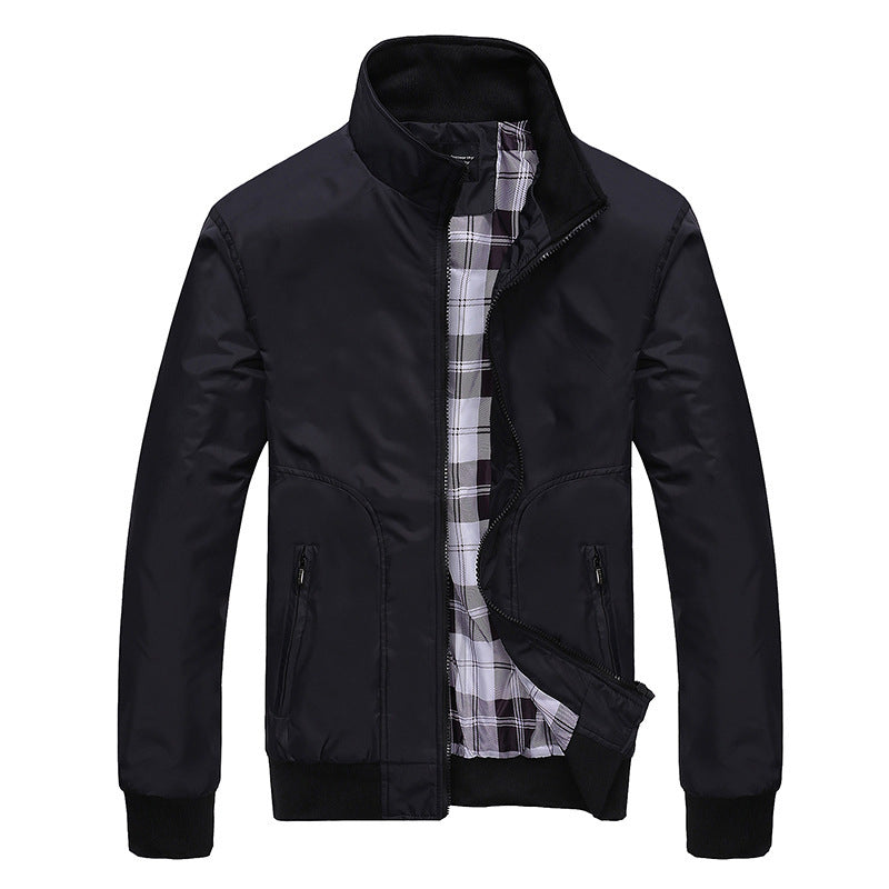 Herren Kurzblouson mit Stehkragen, kariertem Innenfutter und Reißverschlusstaschen Drune