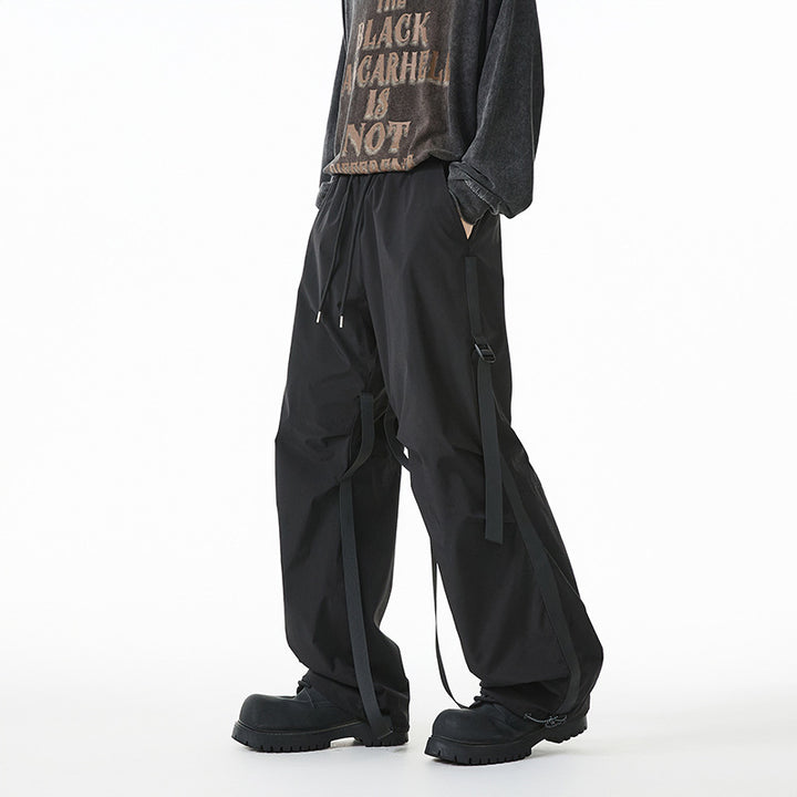 Damen Weite Tech-Cargo-Hose mit Tunnelzugbund, Beinriemen und wasserabweisender Nylon‑Optik Drune