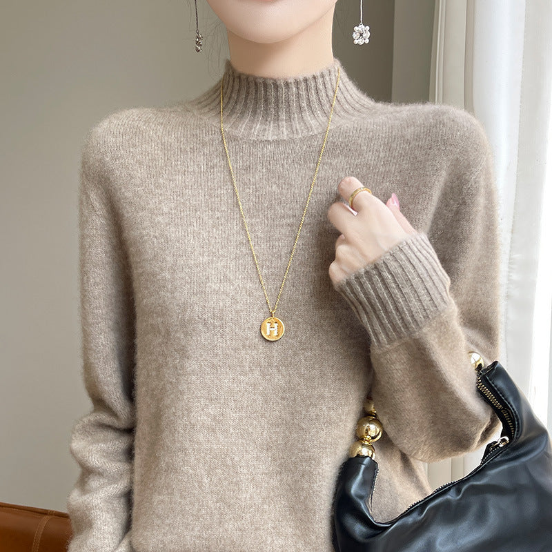 Damen Luxusweicher Midweight-Mockneckpullover aus Angora‑Optik mit feiner Rippe und entspannter Silhouette Drune
