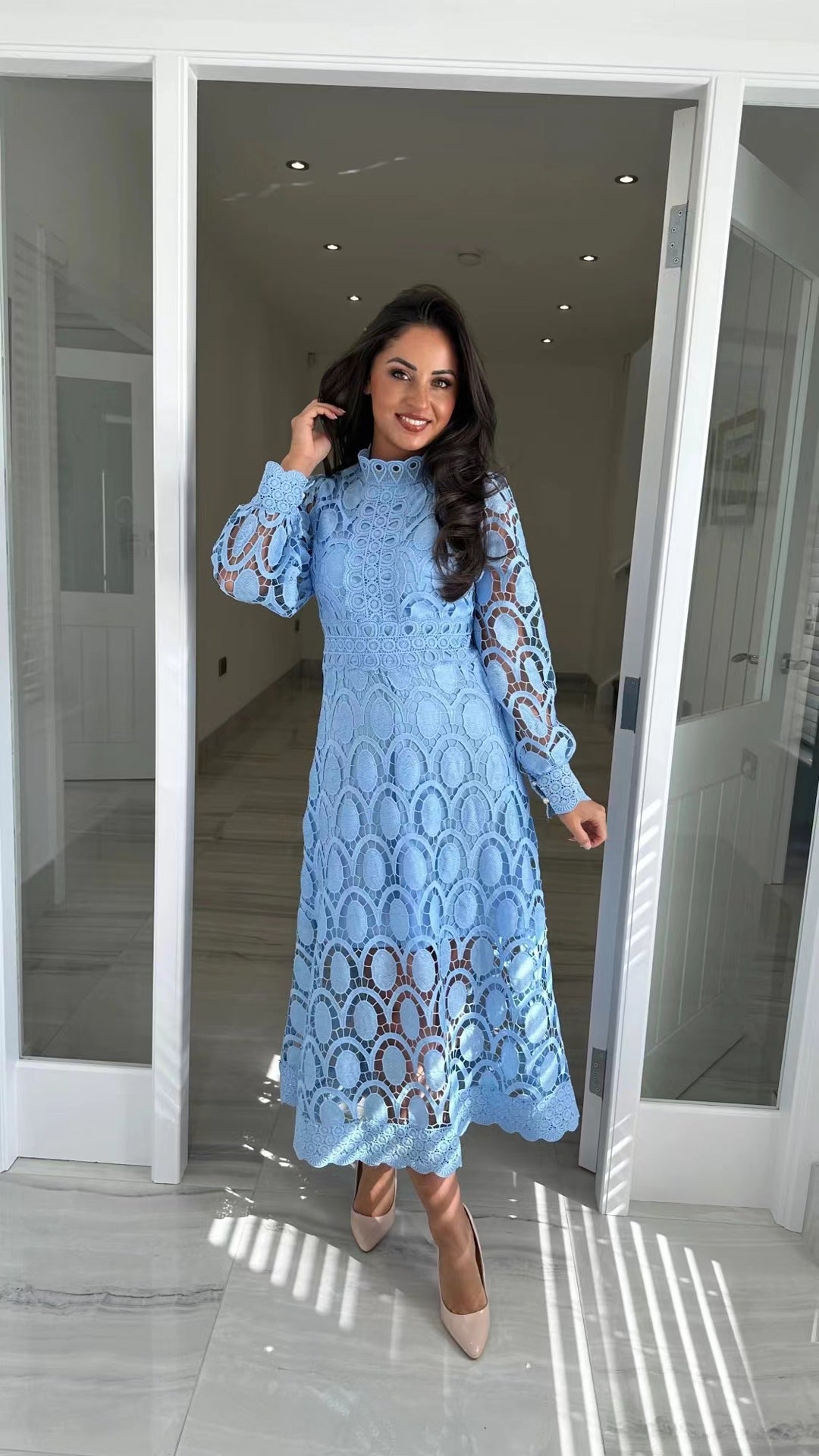 Damen nan gehäkeltes Midikleid mit Stehkragen transparenten Spitzenärmeln und taillierter A-Linie Drune