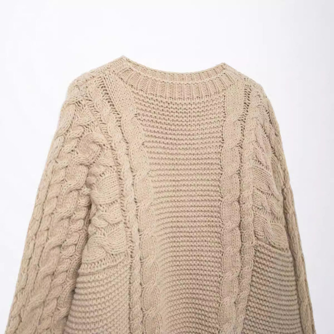 Damen Strickpullover im lässigen Oversize-Schnitt mit aufwendigem Zopfmuster Drune