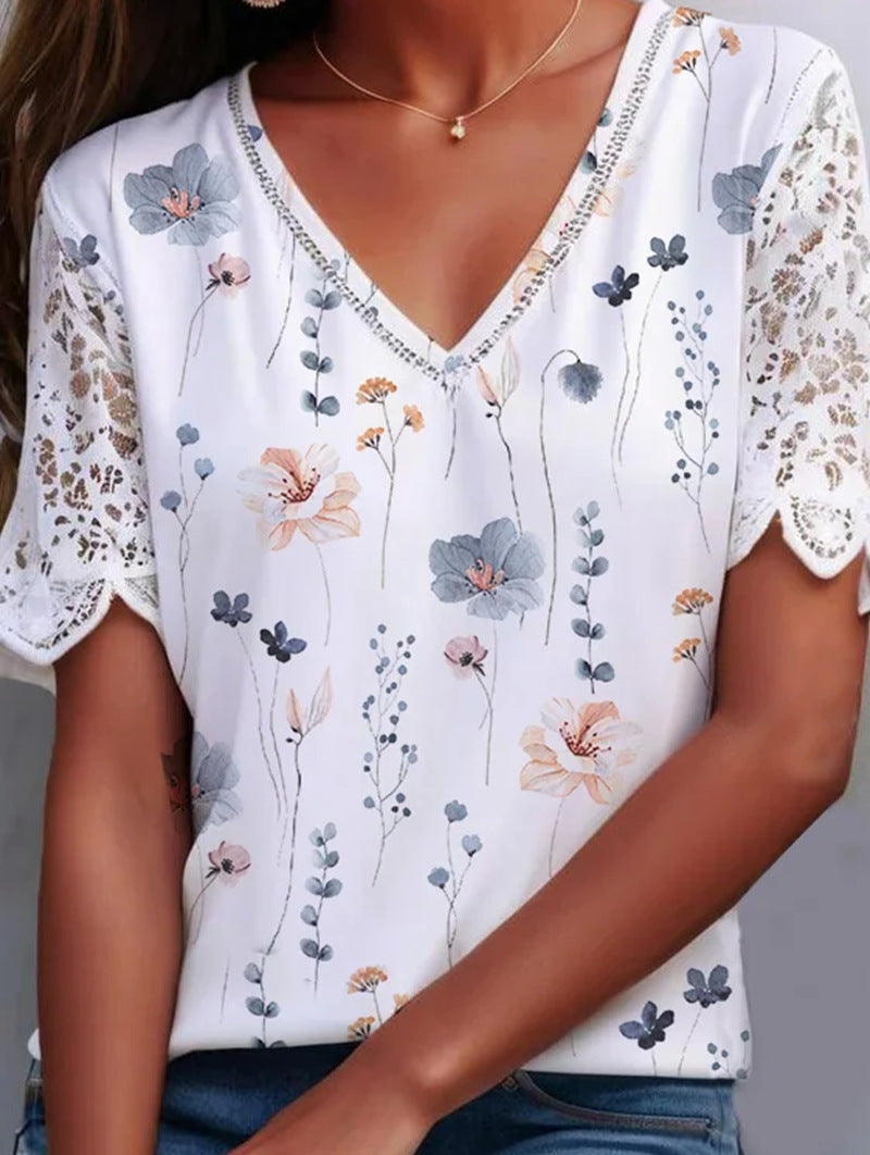 Damen nan V-Ausschnitt-Sommerbluse mit Aquarell-Blumenprint, Häkelspitzenärmeln und Ziersteinbordüre Drune