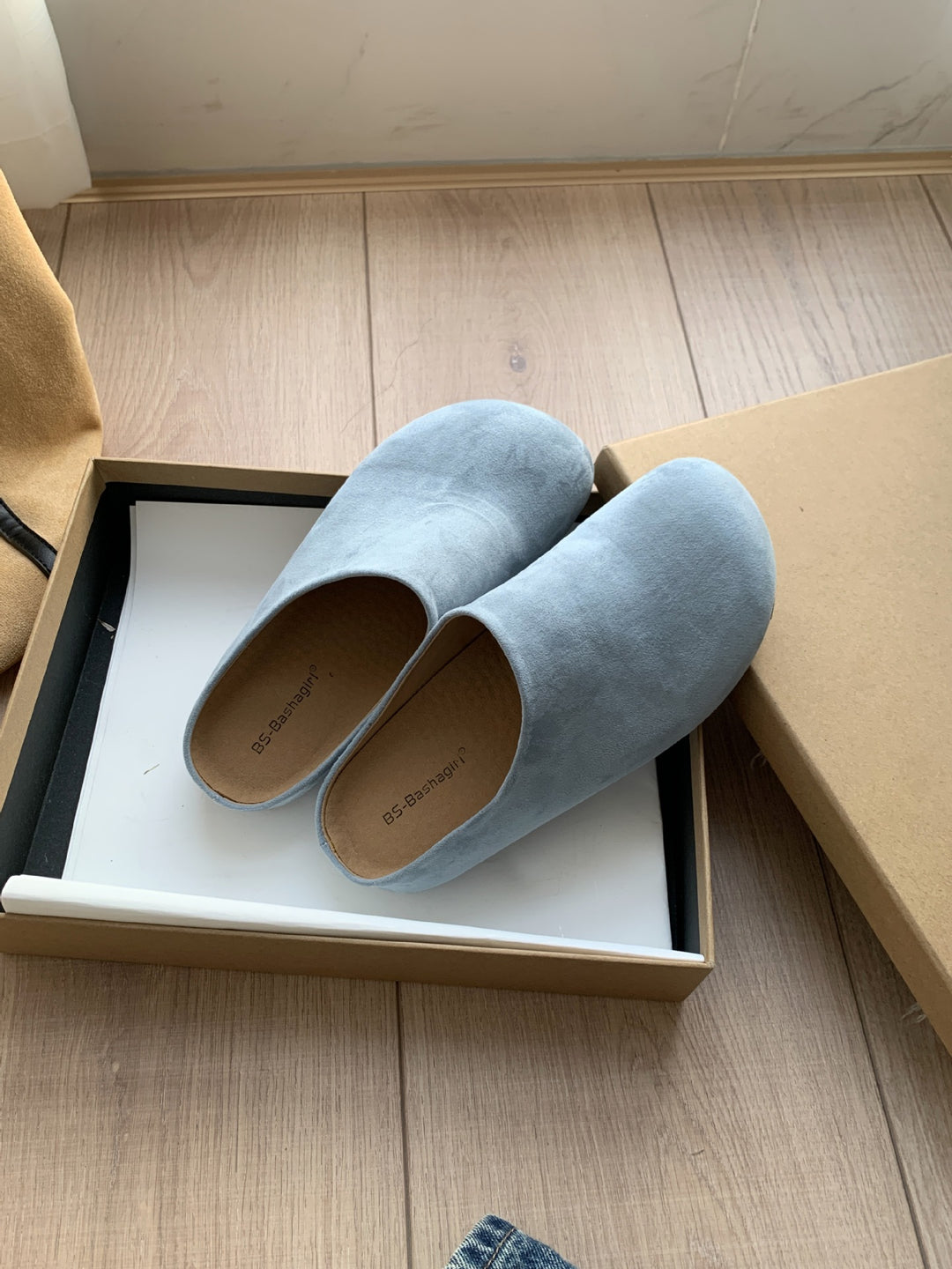 Damen bequeme Clogs aus softem Obermaterial mit ergonomischem Design Drune