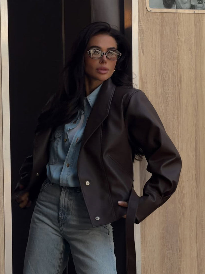 Damen Kurzblazer aus veganem Leder mit Taillengürtel Drune