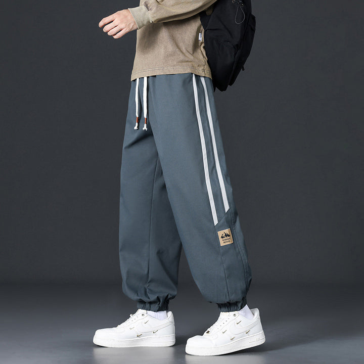 Herren Modische Freizeit-Hose mit seitlichen Streifen
