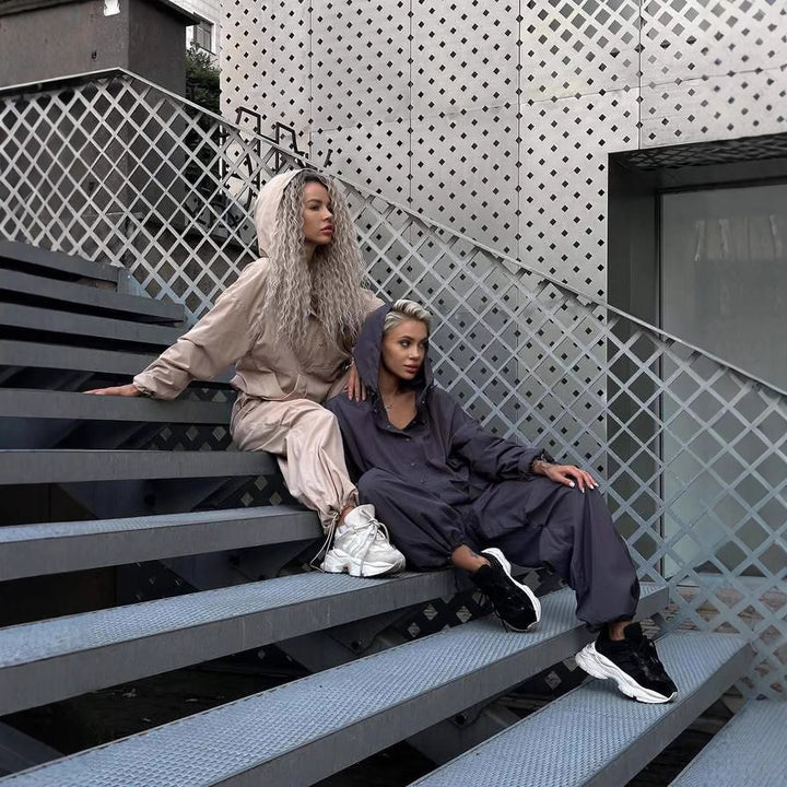 Damen leichte Windjacke im Oversized Schnitt mit Kordelzug und Druckknopfdetails Drune