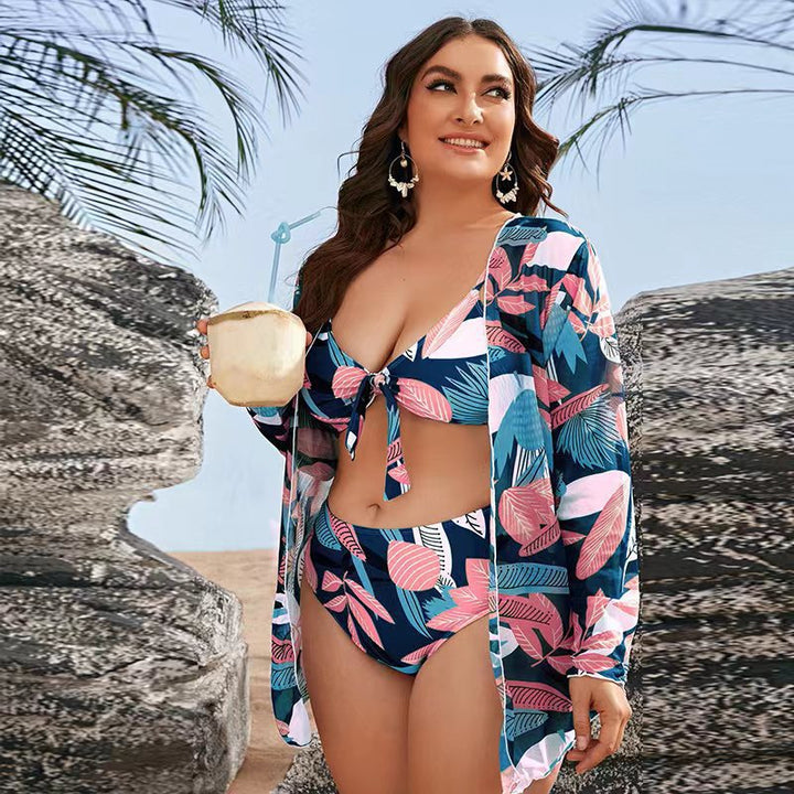 Damen Bikini-Set mit floralem Wickeloberteil und eleganter Strandjacke Drune