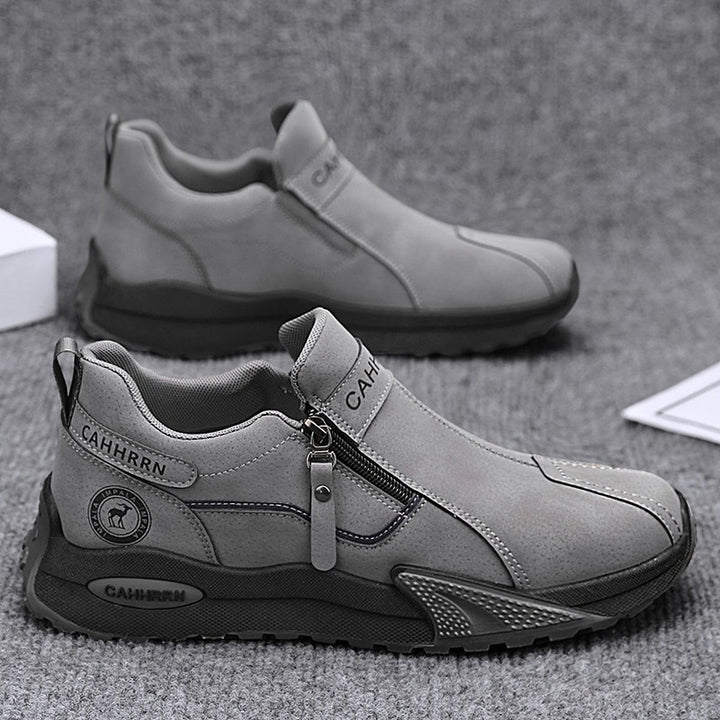 Herren robuste Outdoor-Sneaker mit seitlichem Reißverschluss, gepolstertem Knöchelkragen und griffiger Profilsohle Drune