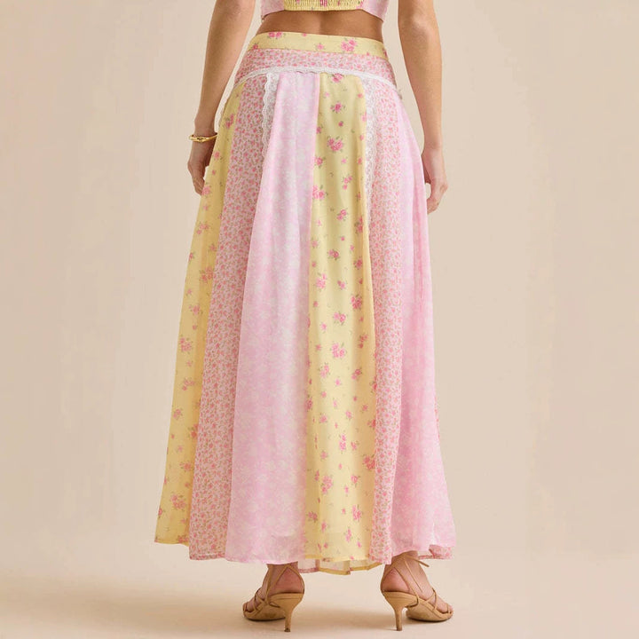 Damen nan romantisches Crop-Top mit Spaghettiträgern und gestuftem Patchwork-Maxirock Drune