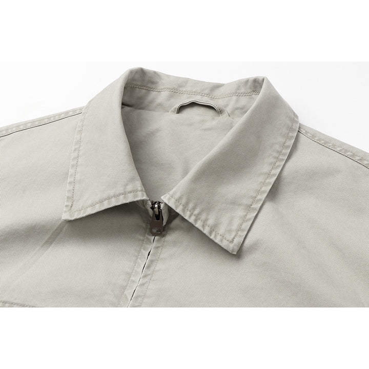 Herren Kurzblouson im Boxy‑Cut aus Canvas mit diagonalen Reißverschlusstaschen und elastischem Saum Drune
