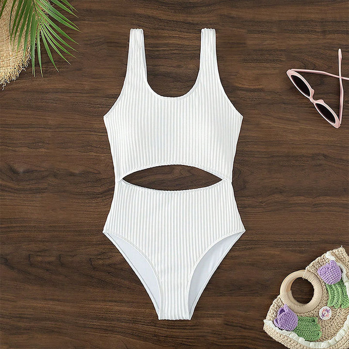 Damen Einteiler Badeanzug mit modernem Cut-Out und strukturiertem Design Drune