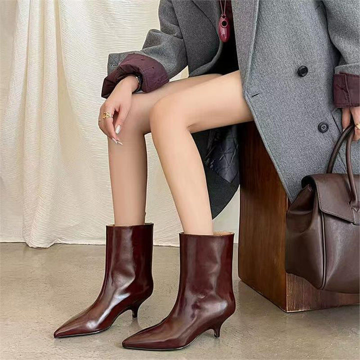 Damen kniehohe Stiefel mit spitzer Zehenkappe und skulpturiertem Kittenabsatz Drune