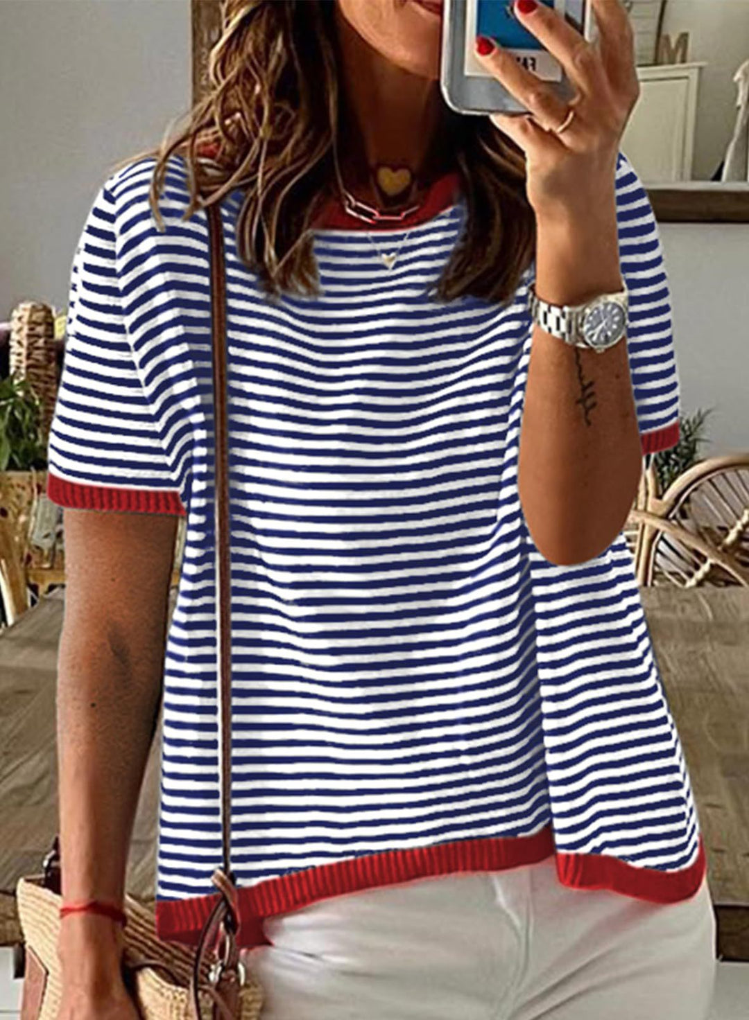 Damen gestreiftes Kurzarmshirt mit kontrastierenden Bündchen und weichem Material Drune