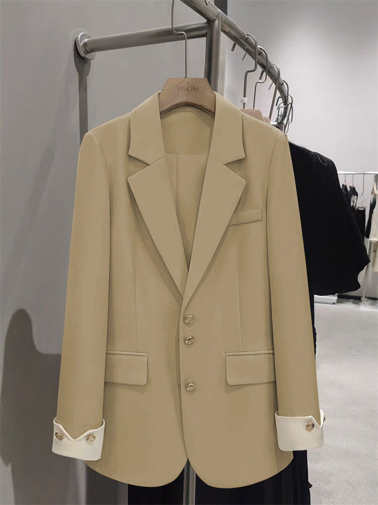 Damen Eleganter Blazer mit goldenen Knopfdetails Drune