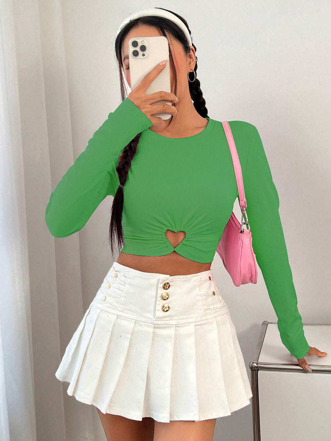 Damen gerafftes Crop-Top mit Herz-Cutout, langärmlig und feiner Rippstruktur Drune