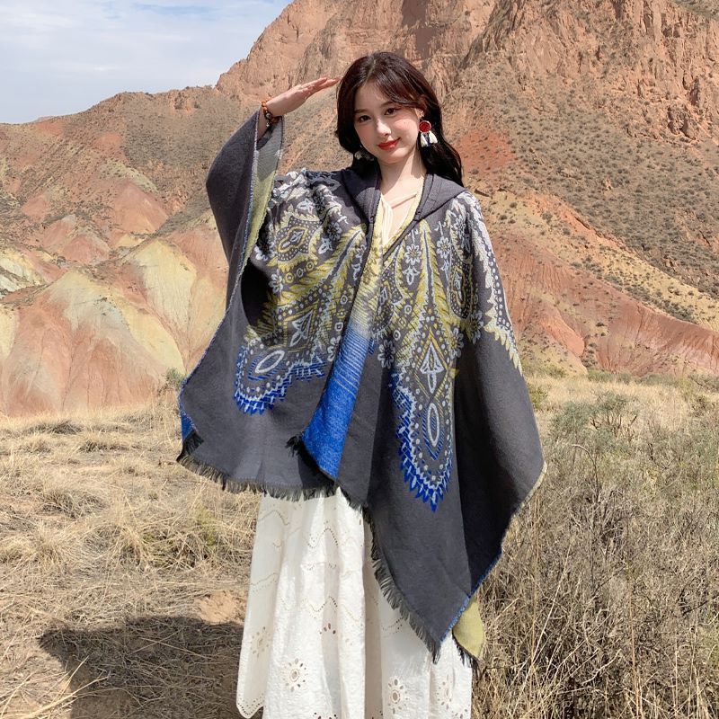 Damen Poncho mit Kapuze und kunstvollem Paisleymuster Drune