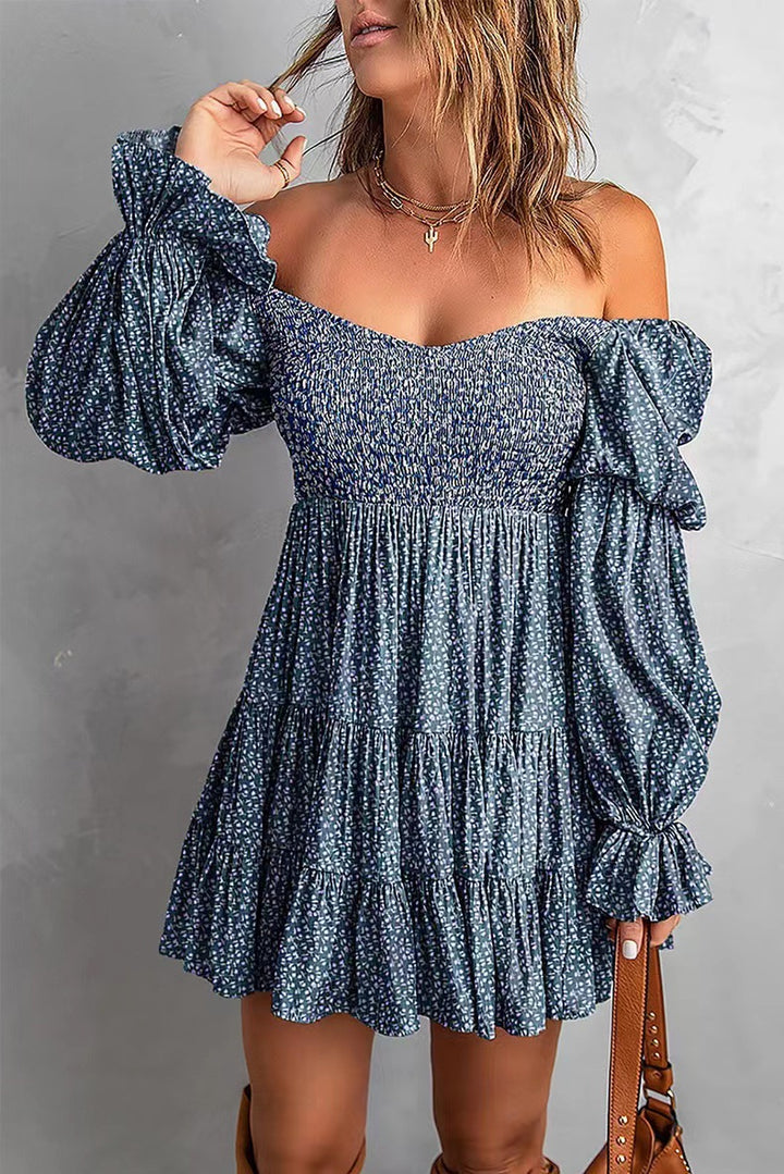 Damen Off-Shoulder Minikleid mit Smok-Oberteil, Volantstufen und gerafften Ballonärmeln Drune