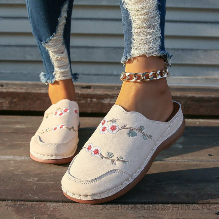 Damen geschlossene Clogs mit floralem Design und komfortablem Fußbett Drune