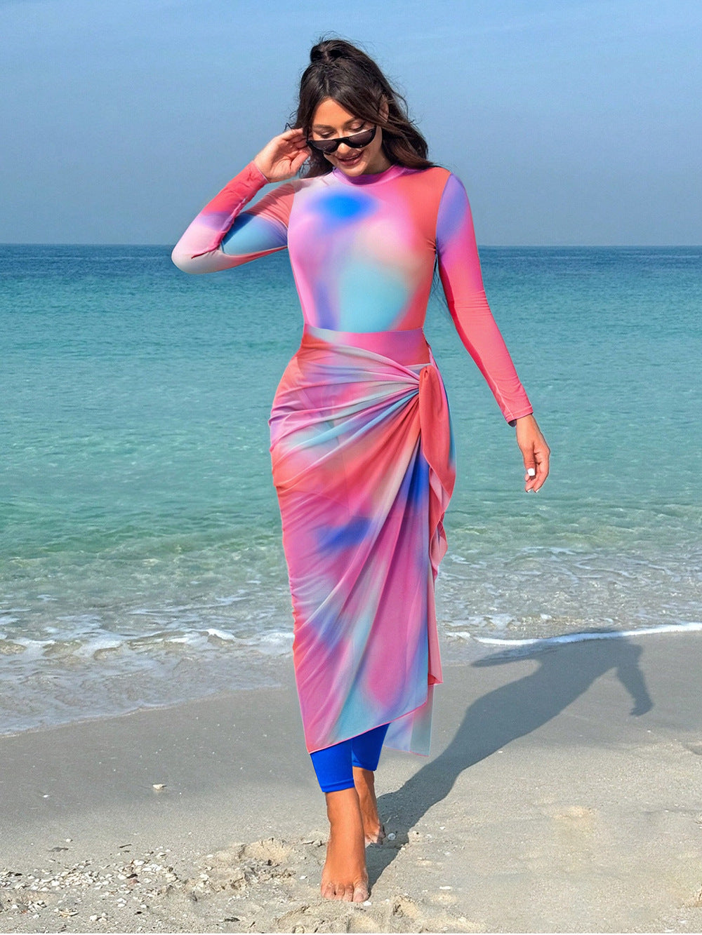 Damen modischer Schwimmanzug mit langem Arm und schwingendem Rock Drune