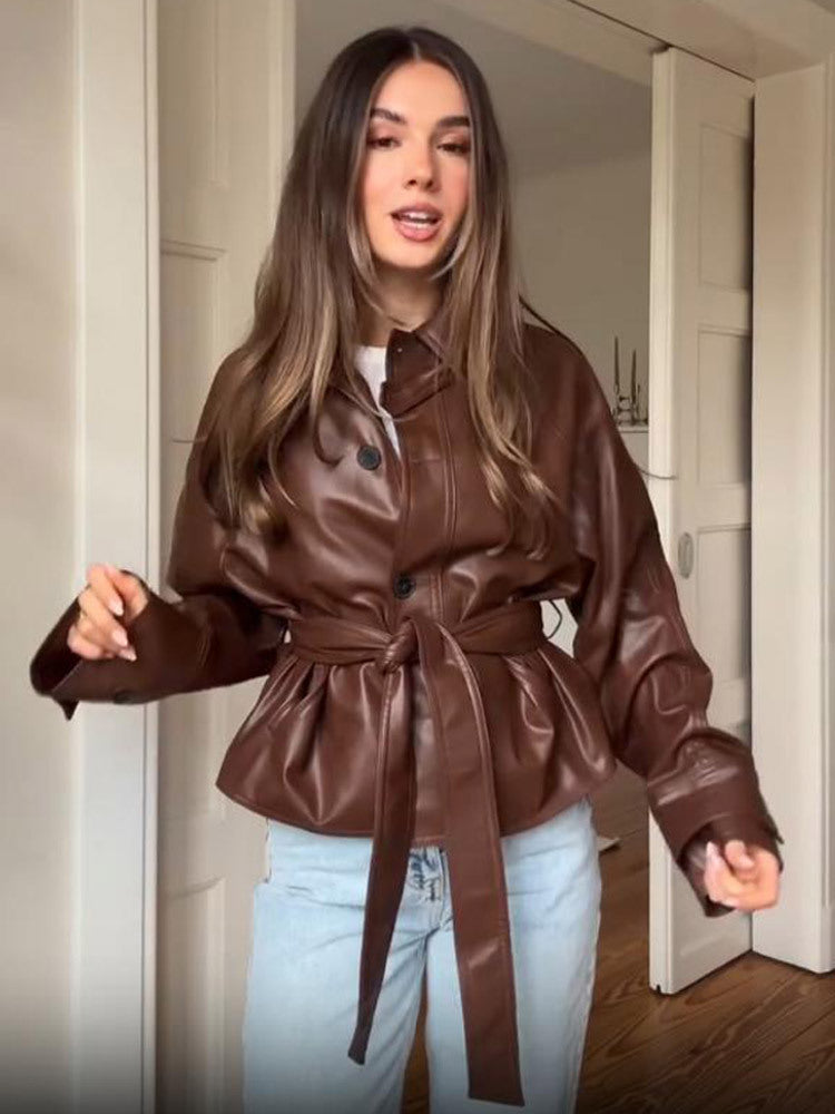 Damen Kunstlederjacke mit tailliertem Schnitt und modischem Gürtel Drune